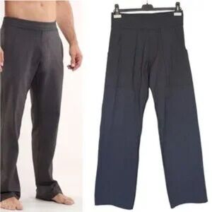 Lululemon men’s yoga pants sweatpants Medium black adjustable waist kung Fu